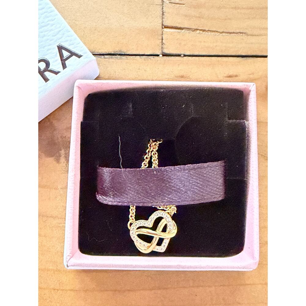 Pandora Heart Necklace NIB